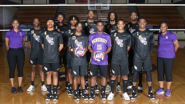 Tigers Outlast Carolina University, 3-2